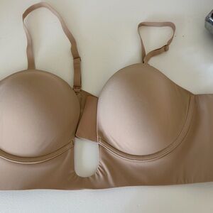 SKIMS Nude Underwire Bra